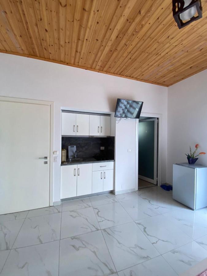 Vila Rafael Sarandë Buitenkant foto