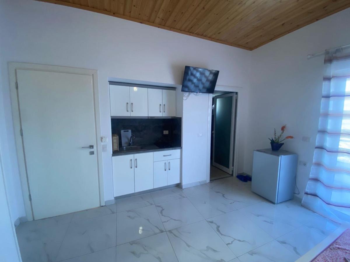 Vila Rafael Sarandë Buitenkant foto